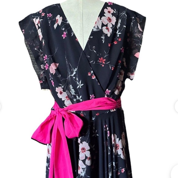 Eliza J NWT Navy and Pink Floral High-Low Maxi Dress with pink sash size 6 - Picture 9 of 14